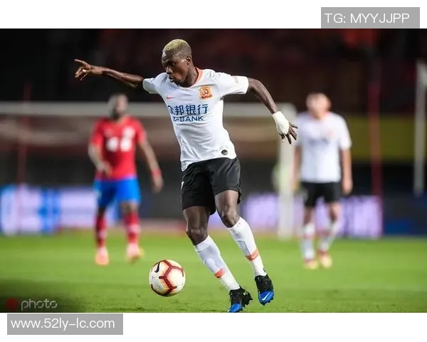 武汉羽毛球队在洲际杯积分榜上以70分稳居第一名展现强劲实力